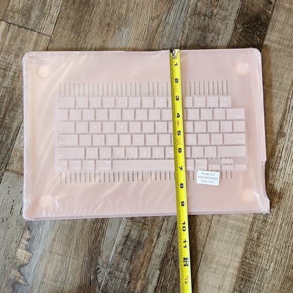 Pink Hard Case Set MacBook Air 15 Inch Screen & Keyboard Protector School NWT - Picture 8 of 8